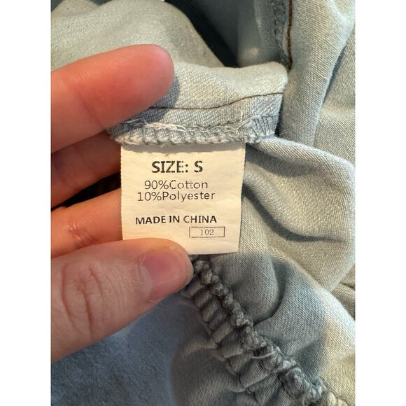 Vintage Style Light Wash Denim Jumpsuit Small Sleeveless V-Neck Casual Romper - Picture 8 of 9